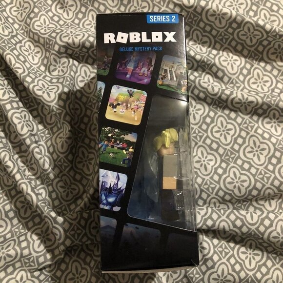 ROBLOX Deluxe Mystery Pack Series 2 Boost Vector: Buster Exclusive Item - Picture 3 of 5